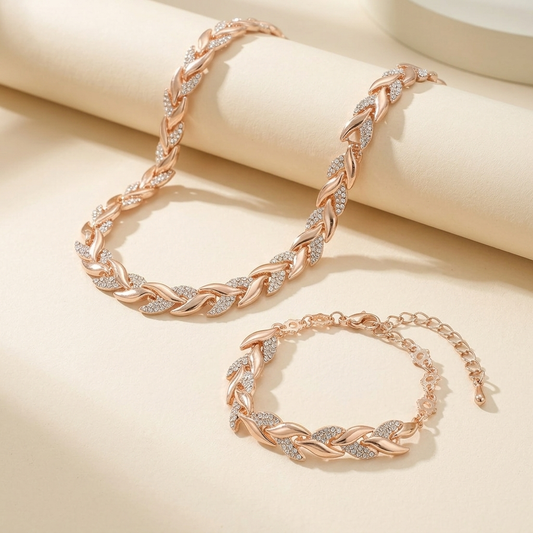 Nerina | Handgjort halsband och armband med fiskstjärtsmotiv